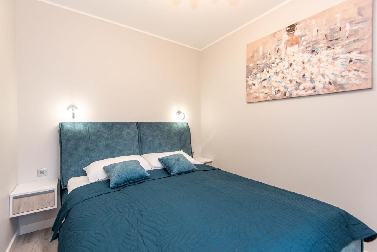 Apartament Nemirseta Rasa *